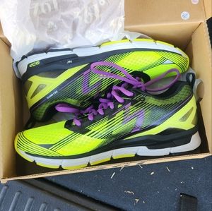 361 running sneakers new size 7